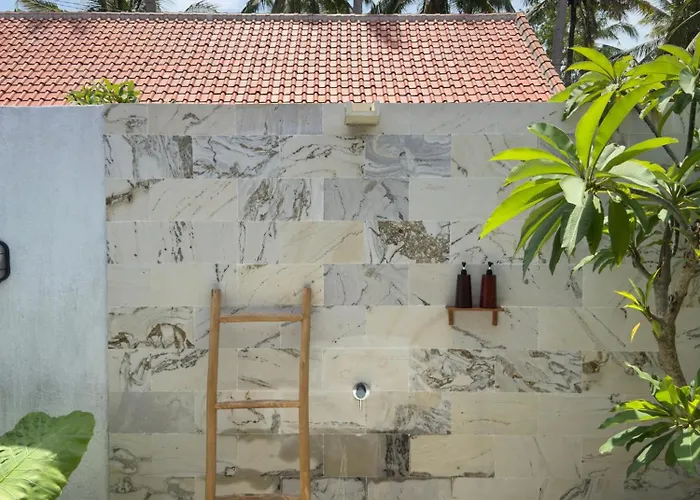 Hotel Mantra Nusa Penida 4*